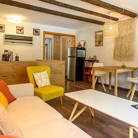 Dent-blanche, דירה *